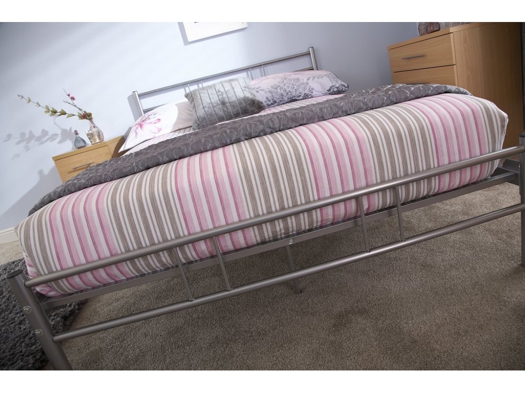 High Quality Metal Bed Frame 4ft Or 4ft 6 Silver Finish